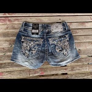 Miss me short sz 23
